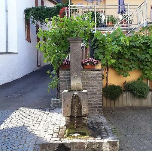 Wuerzgarten * Ürzig